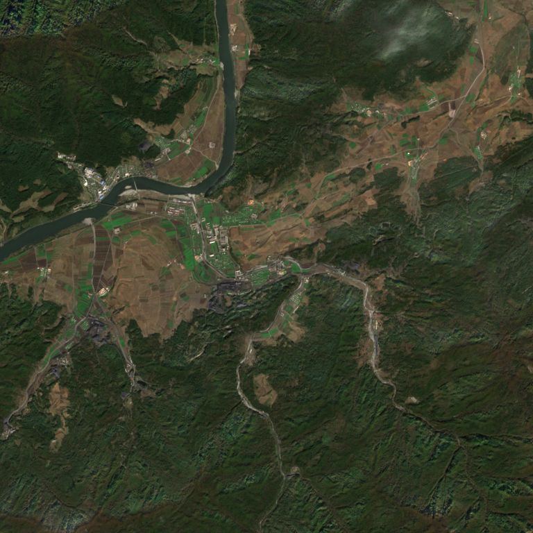Sentinel-2 satellite image of Camp 18, Pukchang, 7.7 km across, captured 16 Oct 2025